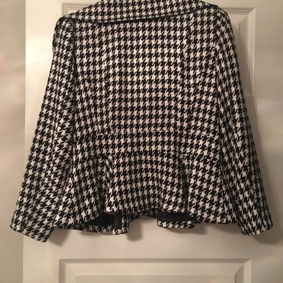 Jacket - Picture 4 of 4